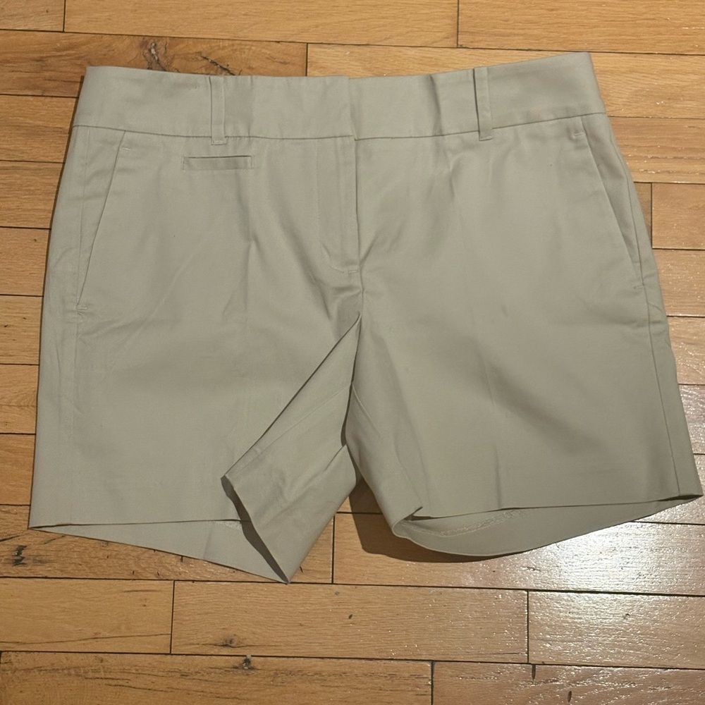 Ann Taylor Metro Shorts (Khaki)